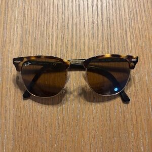 Ray-Ban Clubmaster Tortoise Frame with Brown Lenses